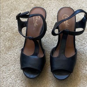 Candie’s Black Wedges